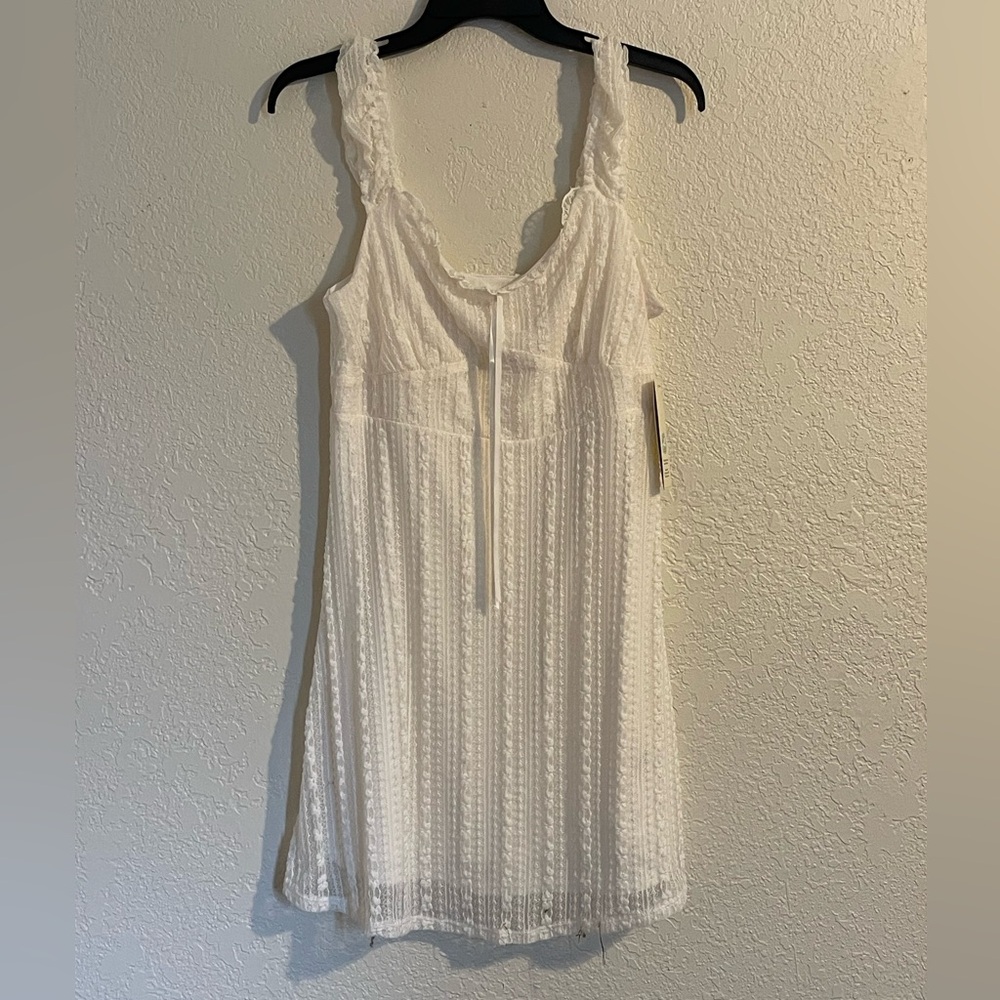 No Boundaries White Lace Top Large